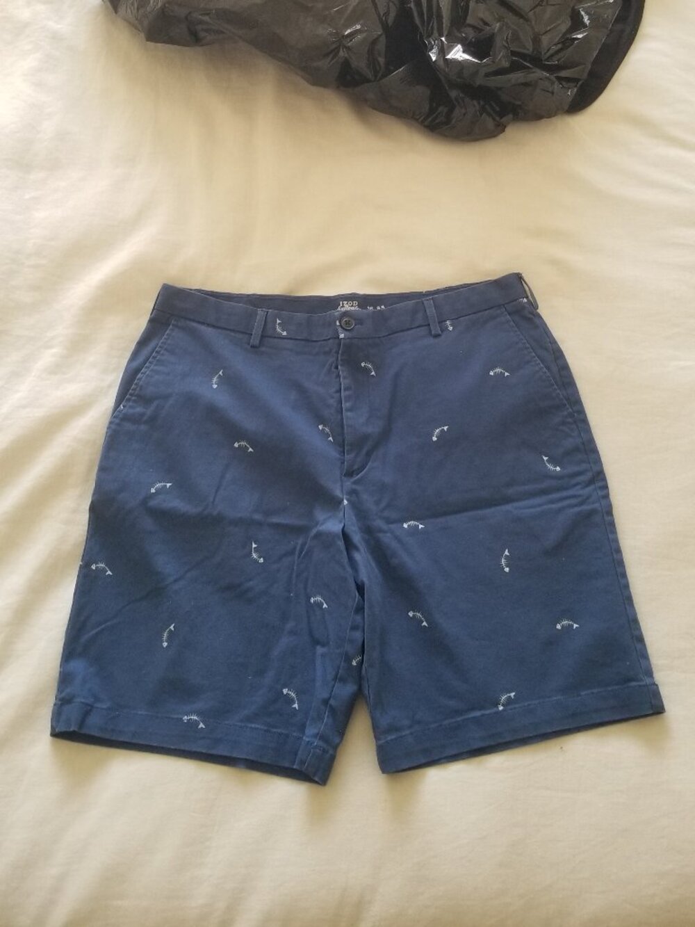 IZOD fishbone shorts